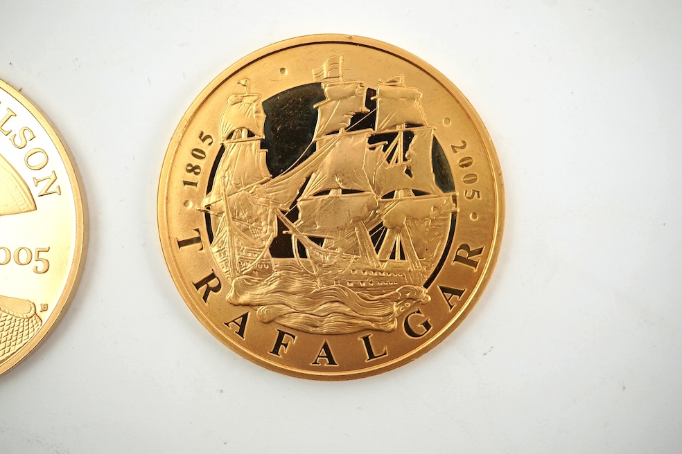 British gold coins, Elizabeth II, UK 2005 gold proof commemorative two crown set, commemorating 200th anniversary Nelson-Trafalgar, 21 October 1805, in case of issue with certificate